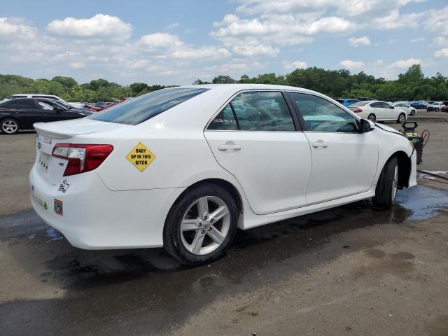 4T1BF1FK4CU543768 - 2012 TOYOTA CAMRY BASE WHITE photo 3