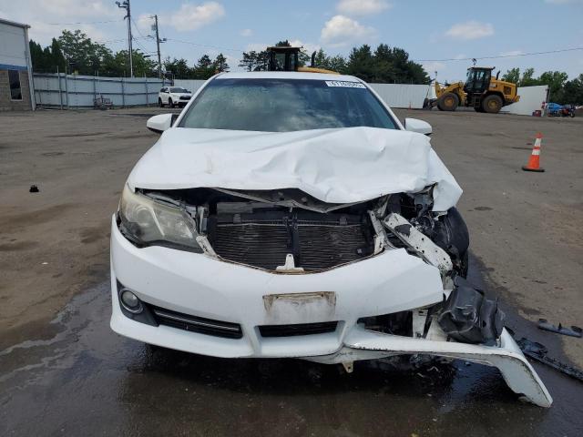 4T1BF1FK4CU543768 - 2012 TOYOTA CAMRY BASE WHITE photo 5