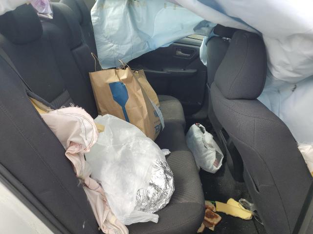 4T1BF1FK5GU503835 - 2016 TOYOTA CAMRY LE WHITE photo 10