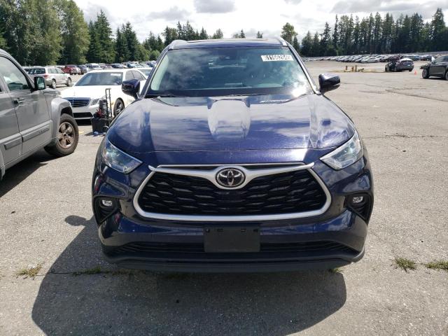 5TDGZRBH5MS119354 - 2021 TOYOTA HIGHLANDER XLE BLUE photo 5