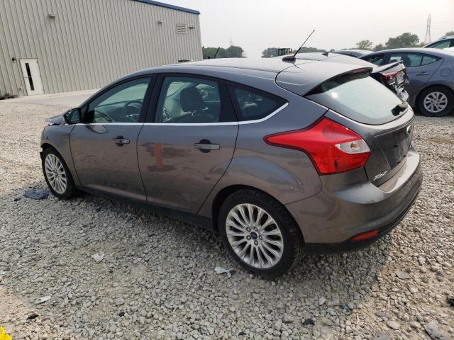 1FAHP3N20CL173083 - 2012 FORD FOCUS TITANIUM GRAY photo 2