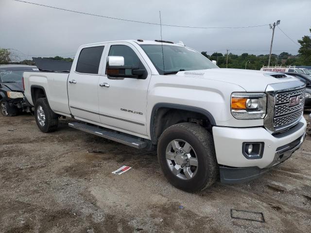 1GT42WEY2KF257156 - 2019 GMC SIERRA K3500 DENALI WHITE photo 4