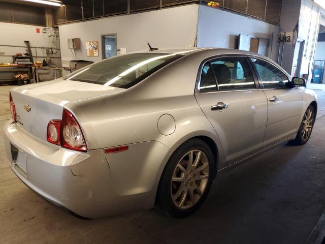 1G1ZE5E13BF122268 - 2011 CHEVROLET MALIBU LTZ ვერცხლისფერი ფოტო 3