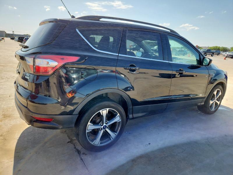 1FMCU0HD1JUB60256 - 2018 FORD ESCAPE SEL BLACK photo 3