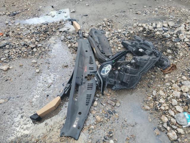 4T1B11HK3JU591982 - 2018 TOYOTA CAMRY L 银色 照片 12