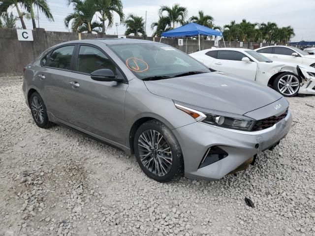 3KPF54AD9NE421167 - 2022 KIA FORTE GT LINE GRAY photo 4