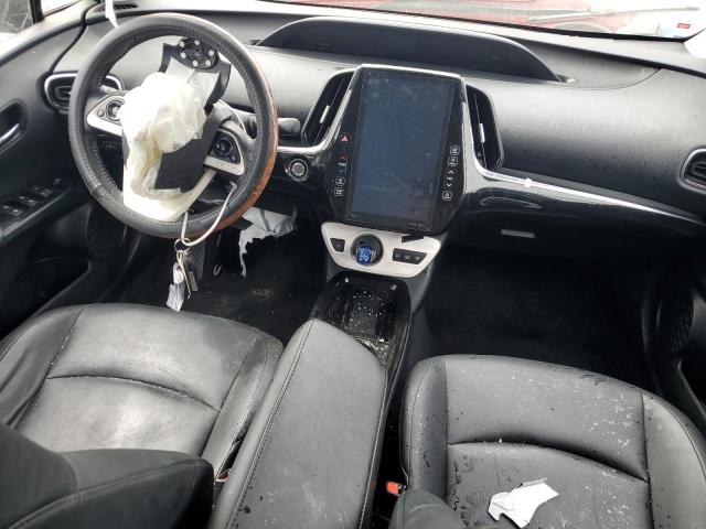 JTDKARFP2H3038743 - 2017 TOYOTA PRIUS PRIM 银色 照片 8