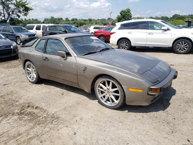 WP0AA0941EN461077 - 1984 PORSCHE 944 GOLD photo 4