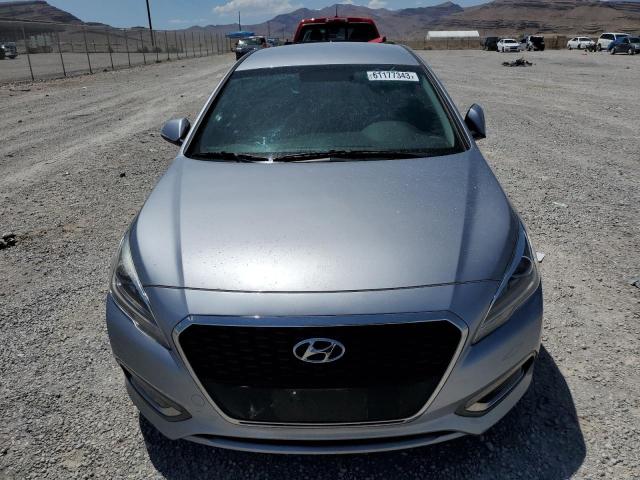 KMHE24L18GA042198 - 2016 HYUNDAI SONATA HYBRID GRAY photo 5