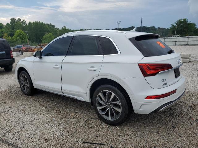 WA1BAAFY5M2028440 - 2021 AUDI Q5 PREMIUM PLUS WHITE photo 2