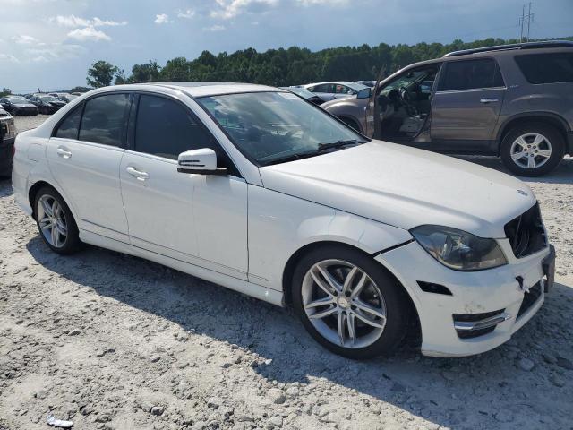 WDDGF8AB7DR280891 - 2013 MERCEDES-BENZ C 300 4MATIC WHITE photo 4