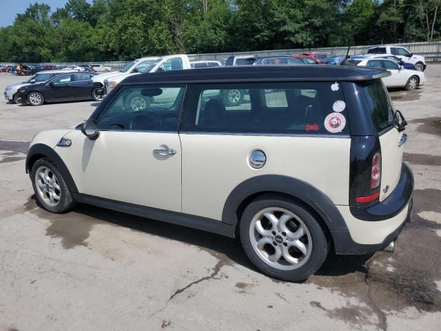 WMWZG3C50BTY35543 - 2011 MINI COOPER S CLUBMAN WHITE photo 2