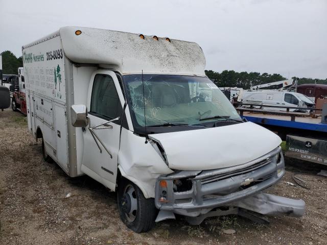 1GBJG31R311242974 - 2001 CHEVROLET EXPRESS CU G3500 WHITE photo 4