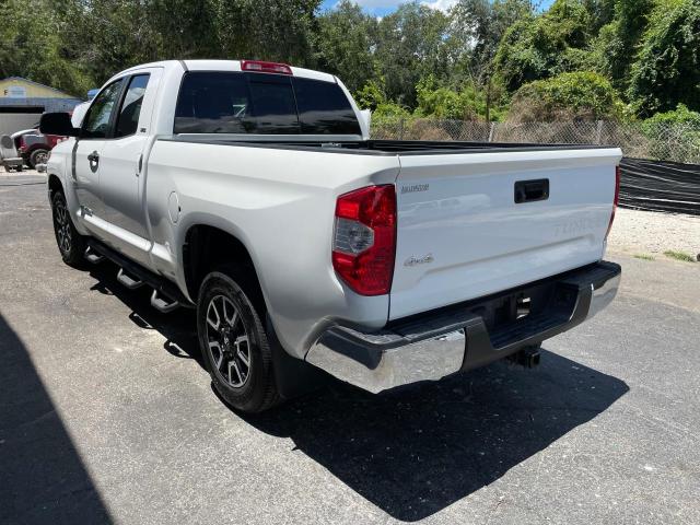 5TFUM5F13JX074881 - 2018 TOYOTA TUNDRA DOUBLE CAB SR/SR5 WHITE photo 3