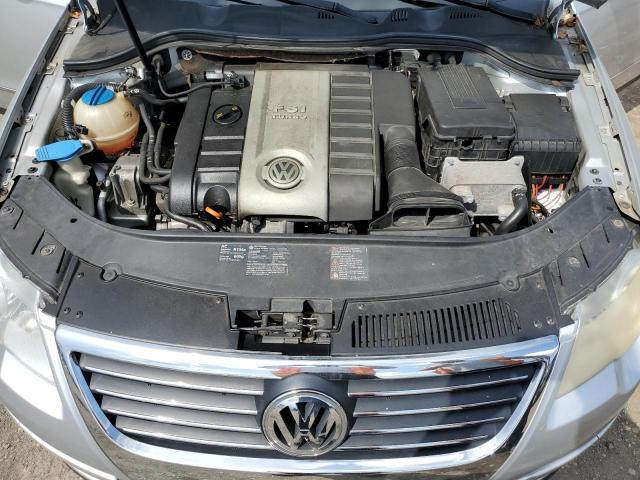 WVWAK73CX8P076700 - 2008 VOLKSWAGEN PASSAT KOMFORT SILVER photo 11