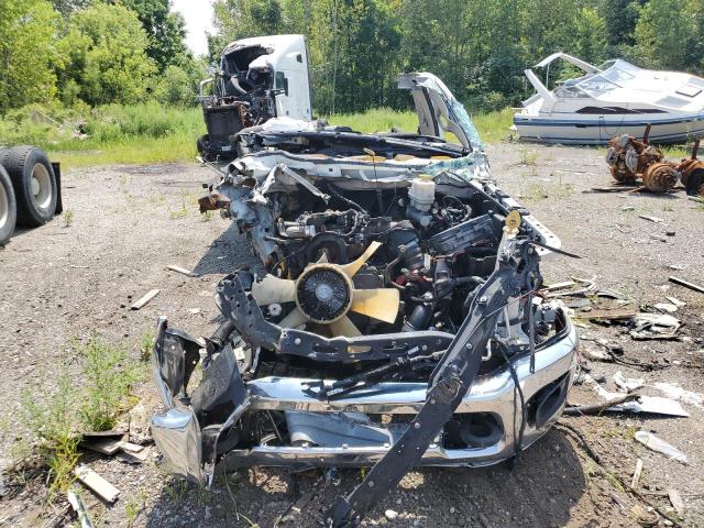 3C7WRMDLXLG261599 - 2020 RAM 5500 白色 照片 5