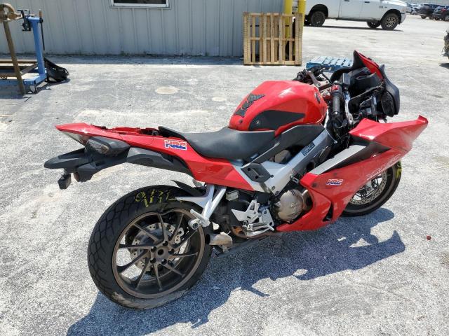 JH2RC7958FK100308 - 2015 HONDA VFR800 F RED photo 4