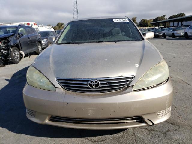 4T1BE32K65U978993 - 2005 TOYOTA CAMRY LE 金色 照片 5