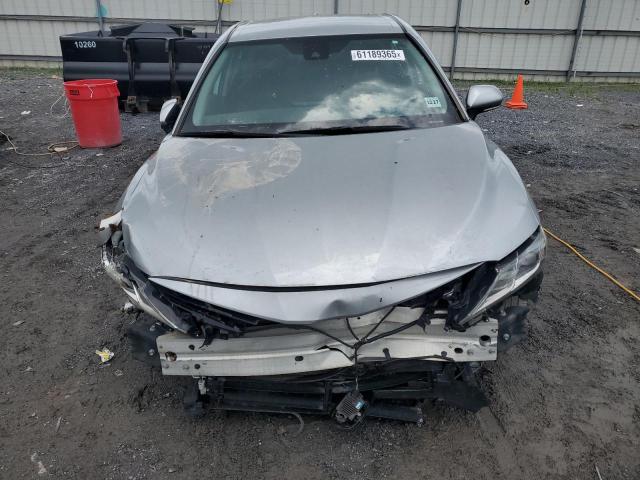 4T1C31AK6PU609392 - 2023 TOYOTA CAMRY LE SILVER photo 5