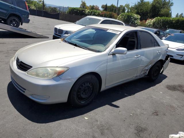 2002 TOYOTA CAMRY LE, 