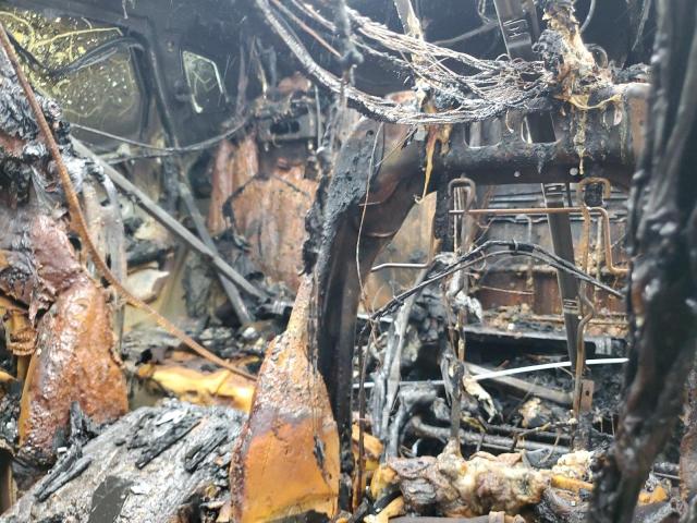 3GYFNDE39DS548383 - 2013 CADILLAC SRX PERFORMANCE COLLECTION Złoty zdjęcie 10