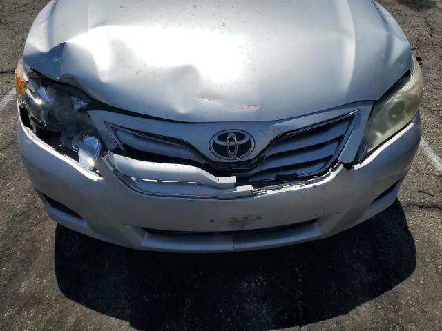 4T4BF3EK0AR035894 - 2010 TOYOTA CAMRY BASE Plata foto 11