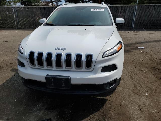 1C4PJMCS9HD217972 - 2017 JEEP CHEROKEE LATITUDE WHITE photo 5