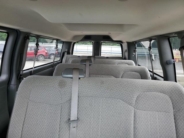 1GAZGPFG5H1235265 - 2017 CHEVROLET EXPRESS G3 LT Weiß Foto 10