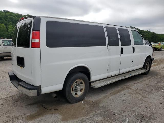 1GAZGPFG5H1235265 - 2017 CHEVROLET EXPRESS G3 LT Weiß Foto 3