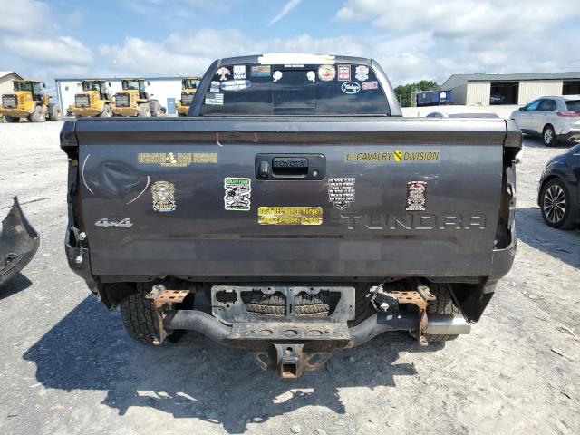 5TFUW5F16EX345996 - 2014 TOYOTA TUNDRA DOUBLE CAB SR/SR5 GRAY photo 6