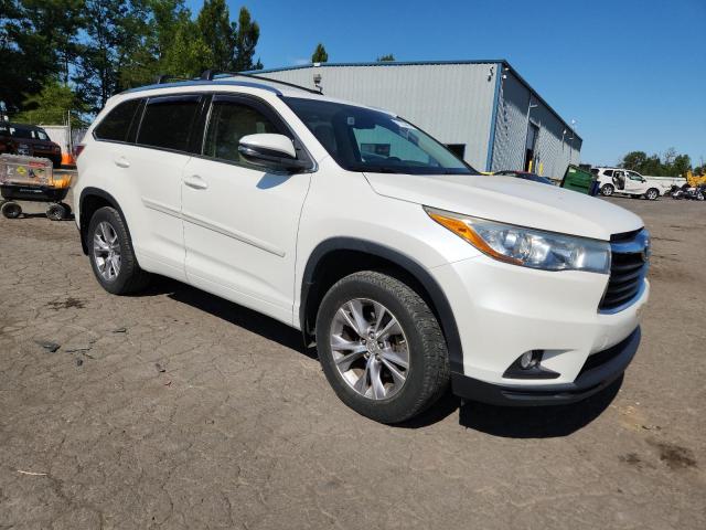 5TDJKRFH6FS129530 - 2015 TOYOTA HIGHLANDER XLE WHITE photo 4