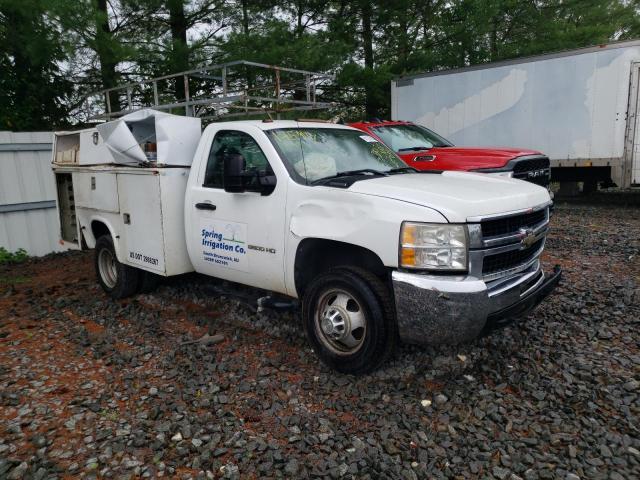 1GB6CZBK7AF116402 - 2010 CHEVROLET SILVERADO C3500 WHITE photo 4