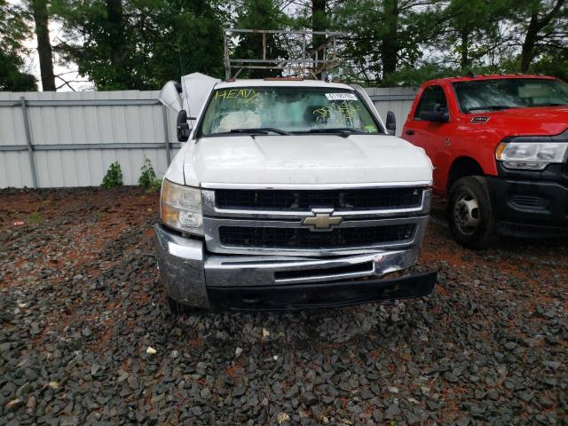 1GB6CZBK7AF116402 - 2010 CHEVROLET SILVERADO C3500 WHITE photo 5