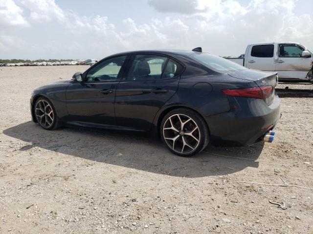 ZARFAECN4J7592643 - 2018 ALFA ROMEO GIULIA TI BLACK photo 2