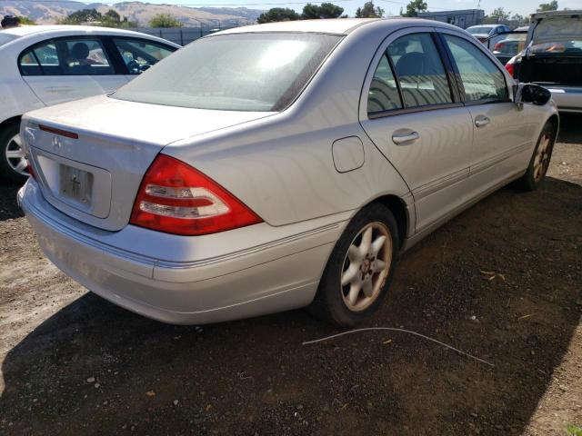 WDBRF61J94E015510 - 2004 MERCEDES-BENZ C 240 SILVER photo 3