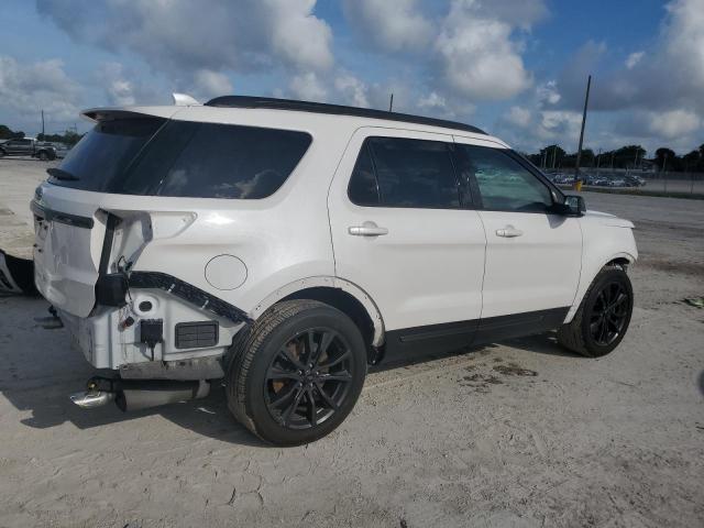 1FM5K7D88HGD15894 - 2017 FORD EXPLORER XLT WHITE photo 3