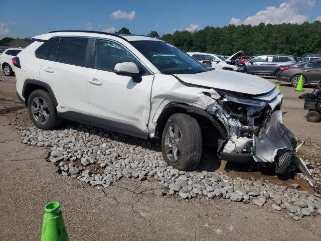 4T3RWRFV7NU056985 - 2022 TOYOTA RAV4 XLE WHITE photo 4