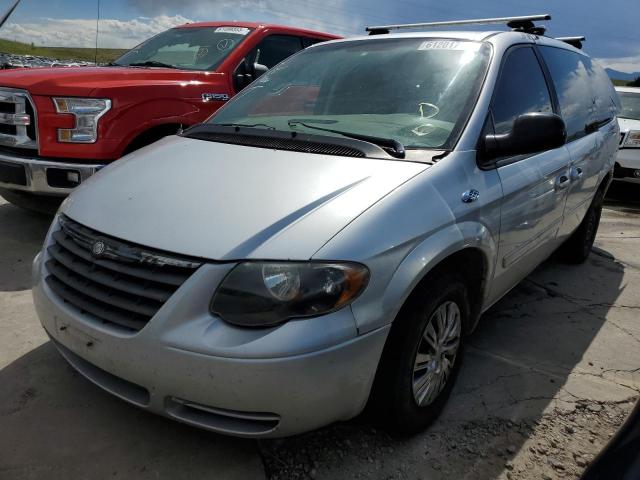 2A4GP44R86R905833 - 2006 CHRYSLER TOWN & COU LX SILVER photo 1