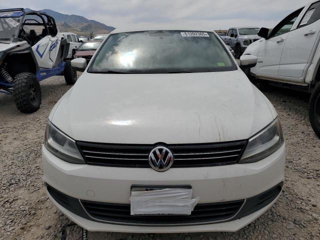 3VWDP7AJ4DM242268 - 2013 VOLKSWAGEN JETTA SE WHITE photo 5
