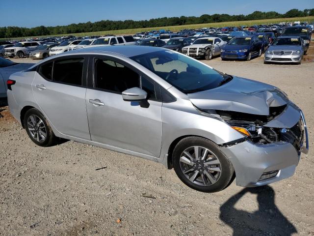 3N1CN8EV1LL803931 - 2020 NISSAN VERSA SV SILVER photo 4