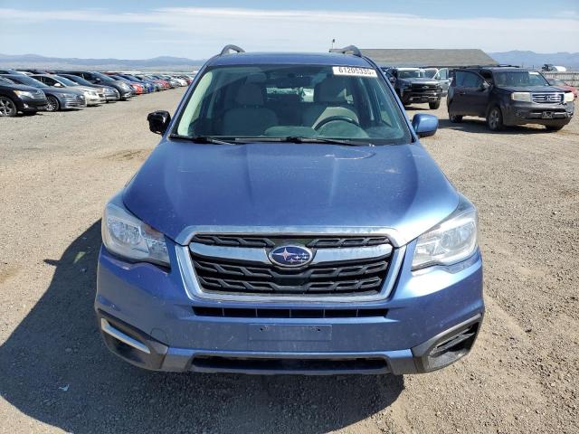 JF2SJAEC4JH522729 - 2018 SUBARU FORESTER 2.5I PREMIUM أزرق صورة 5