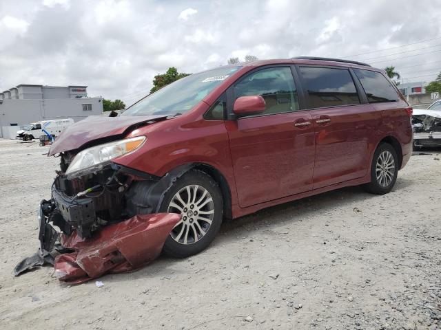 2020 TOYOTA SIENNA XLE, 
