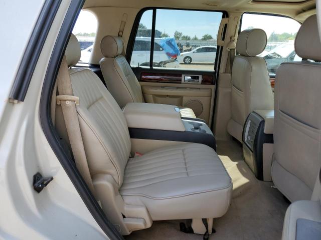 5LMFU27576LJ25704 - 2006 LINCOLN NAVIGATOR 奶油色 照片 11