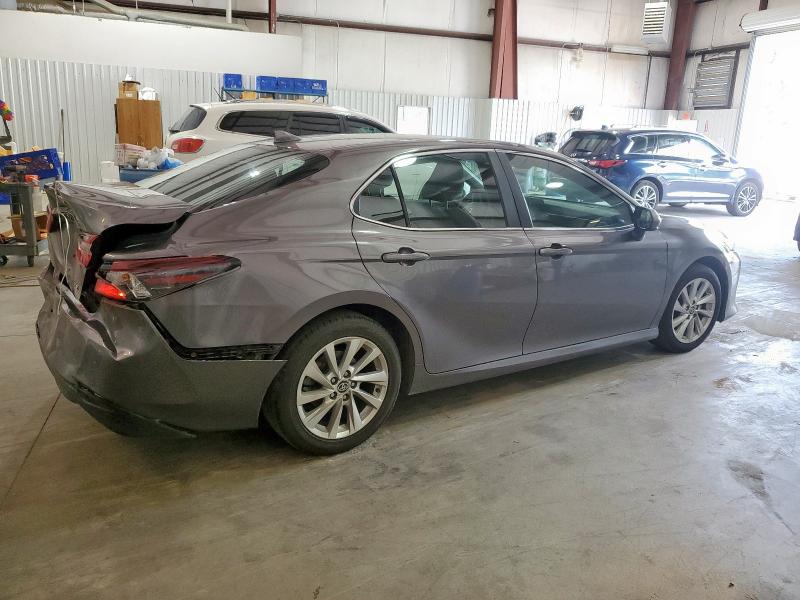 4T1C11AK3PU774791 - 2023 TOYOTA CAMRY LE 石墨色 照片 3
