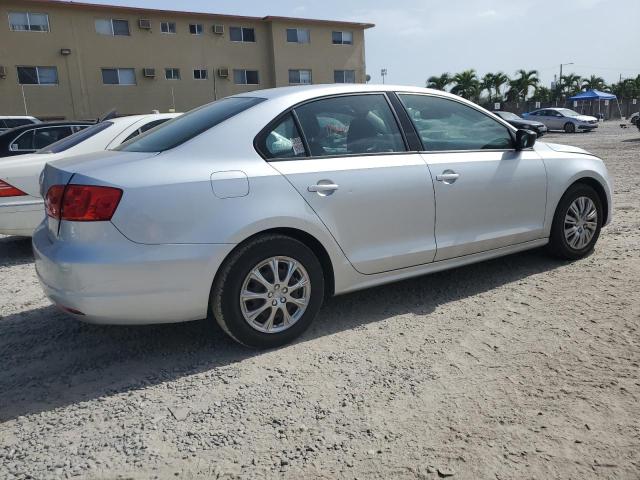 3VW2K7AJ0BM307541 - 2011 VOLKSWAGEN JETTA BASE فضي صورة 3