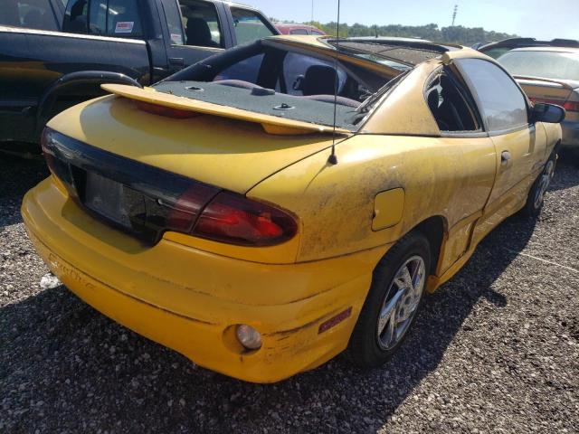 1G2JB12F427473792 - 2002 PONTIAC SUNFIRE SE YELLOW photo 3