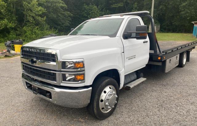 1HTKHPVK3KH863354 - 2019 CHEVROLET SILVERADO WHITE photo 2