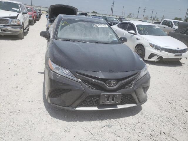 4T1K61AK7LU314976 - 2020 TOYOTA CAMRY XSE أسود صورة 5