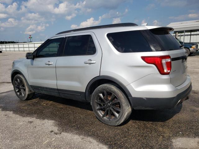 1FM5K8D86HGC44037 - 2017 FORD EXPLORER XLT ვერცხლისფერი ფოტო 2