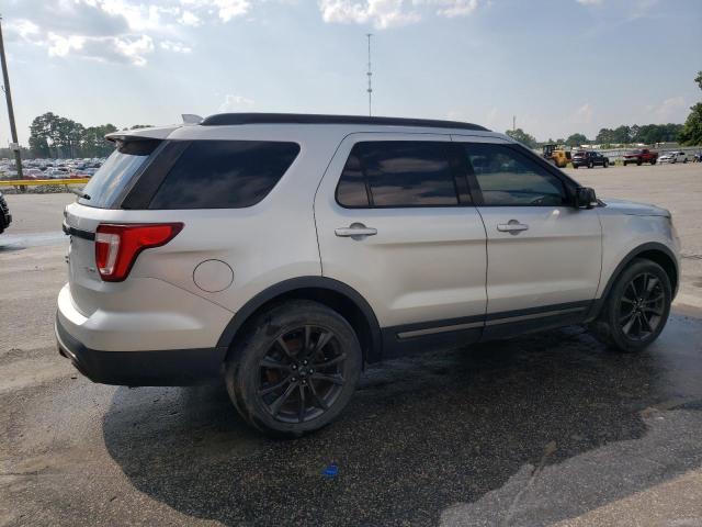 1FM5K8D86HGC44037 - 2017 FORD EXPLORER XLT ვერცხლისფერი ფოტო 3